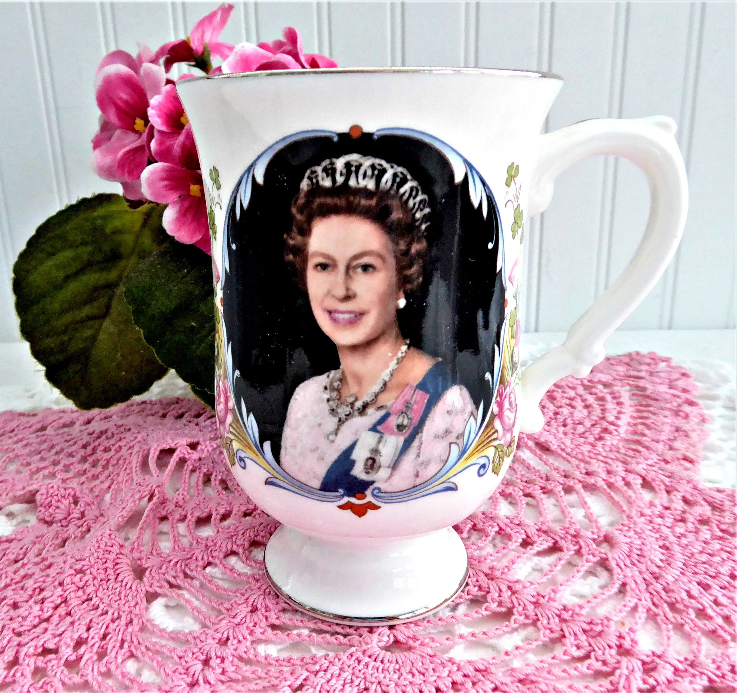 1977 Queen Elizabeth II Silver Jubilee Tall Mug Bone China Crown Symbols