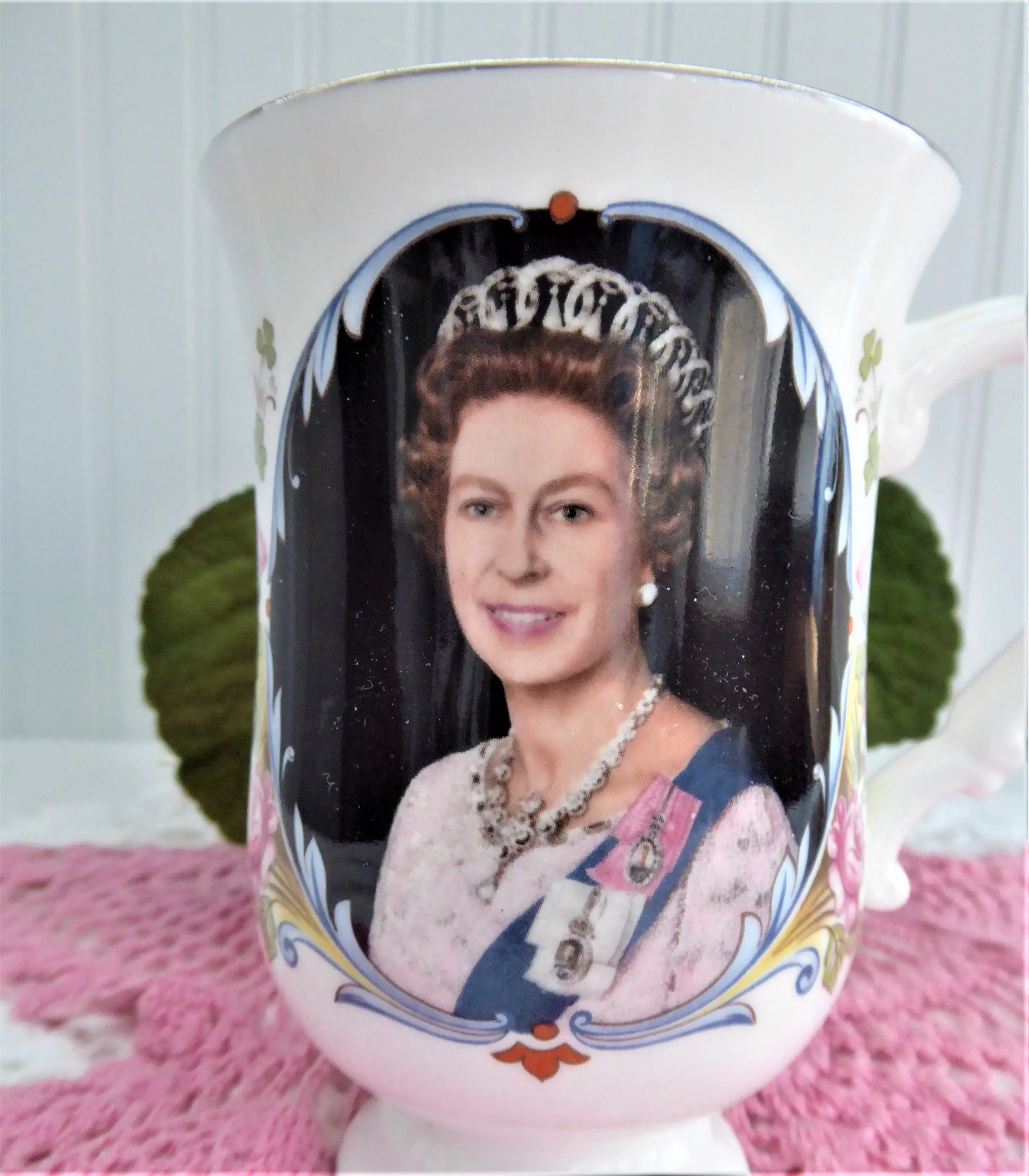 1977 Queen Elizabeth II Silver Jubilee Tall Mug Bone China Crown Symbols