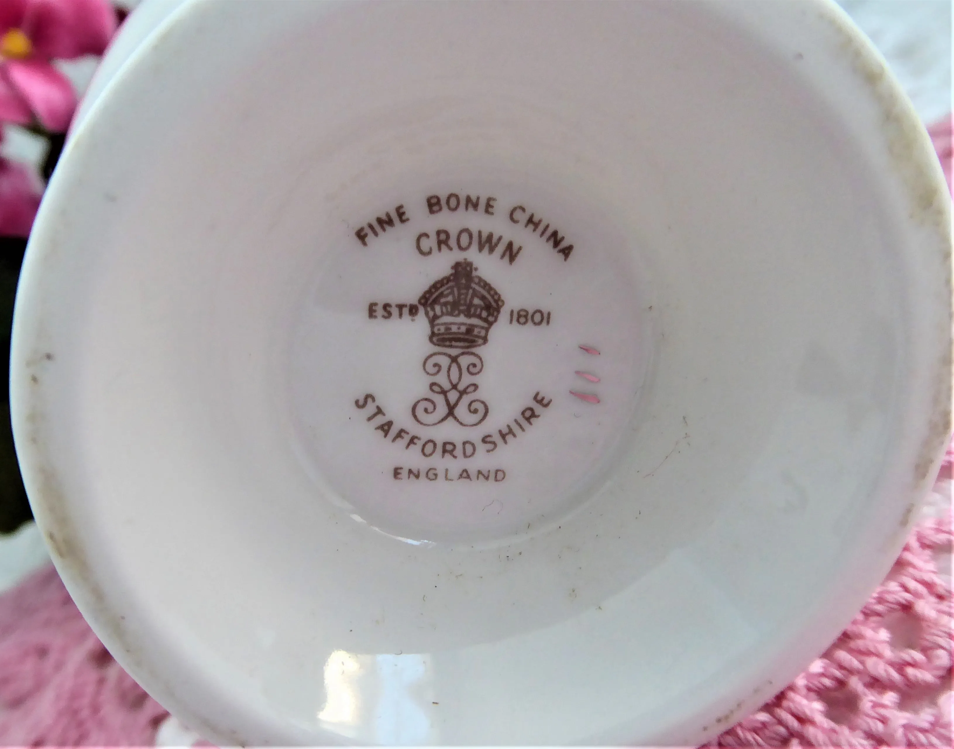 1977 Queen Elizabeth II Silver Jubilee Tall Mug Bone China Crown Symbols