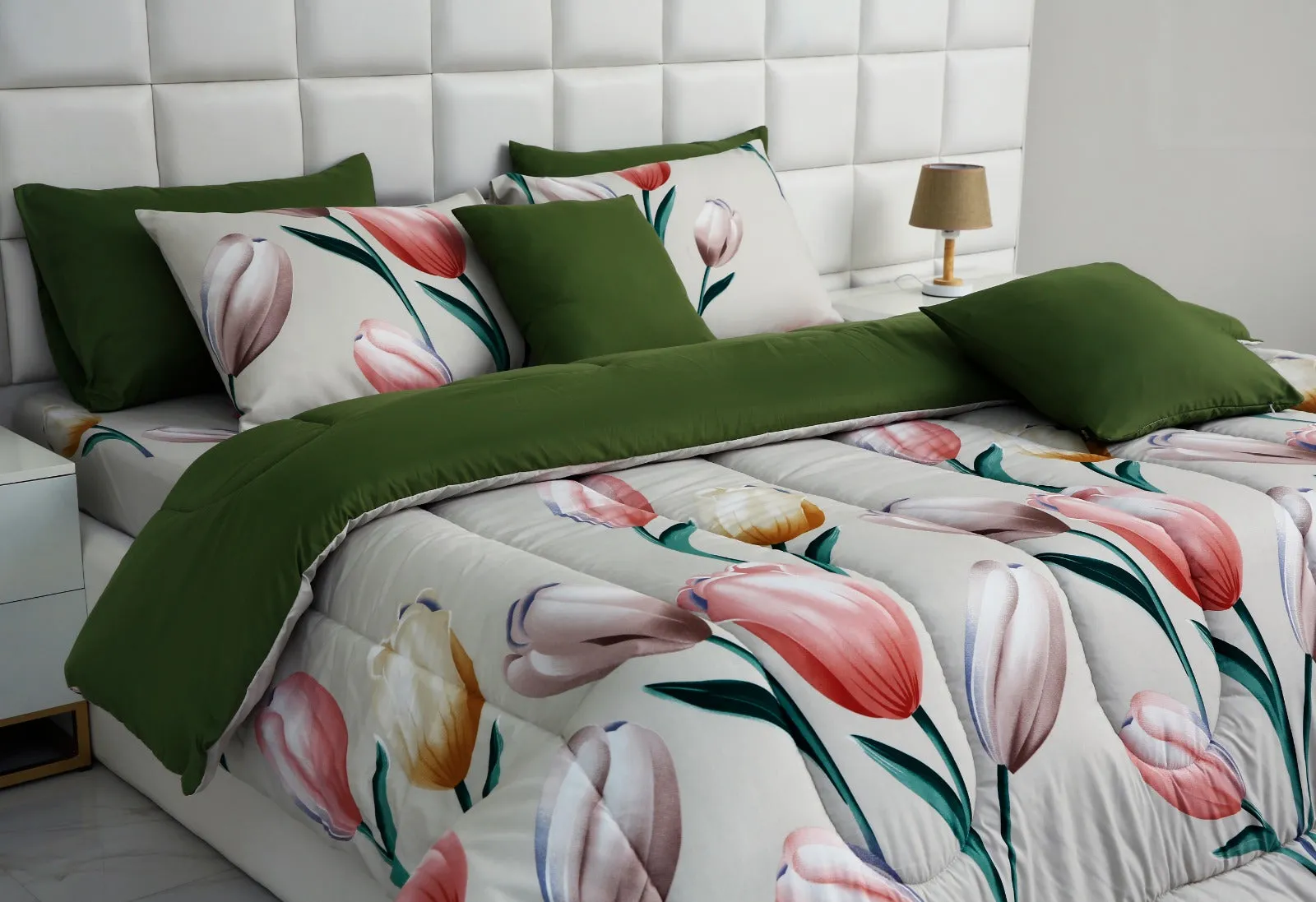 8 PCs Winter Comforter Set- Tulip