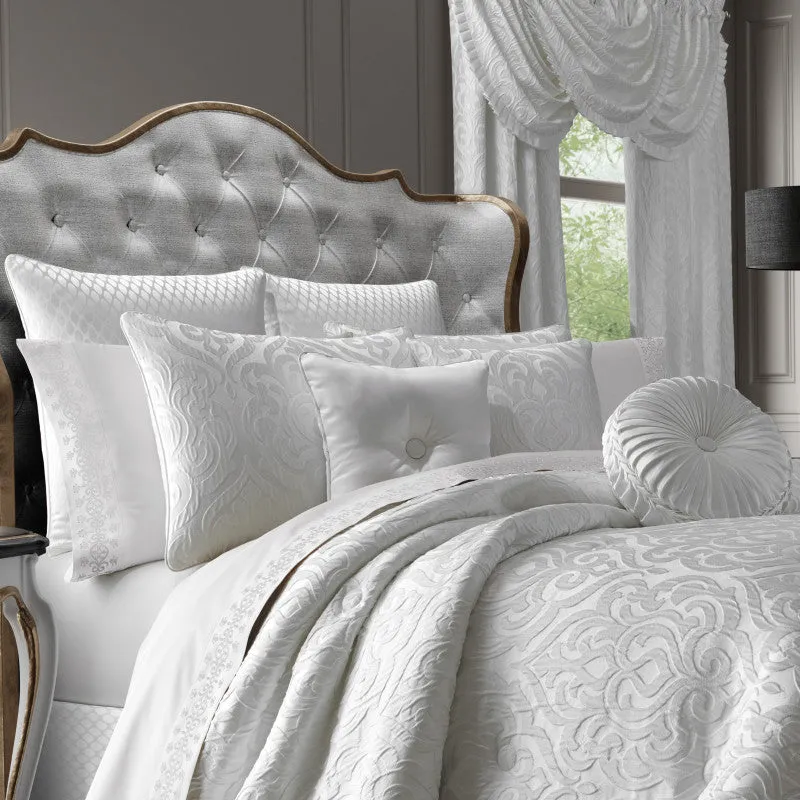 Astoria Comforter Set