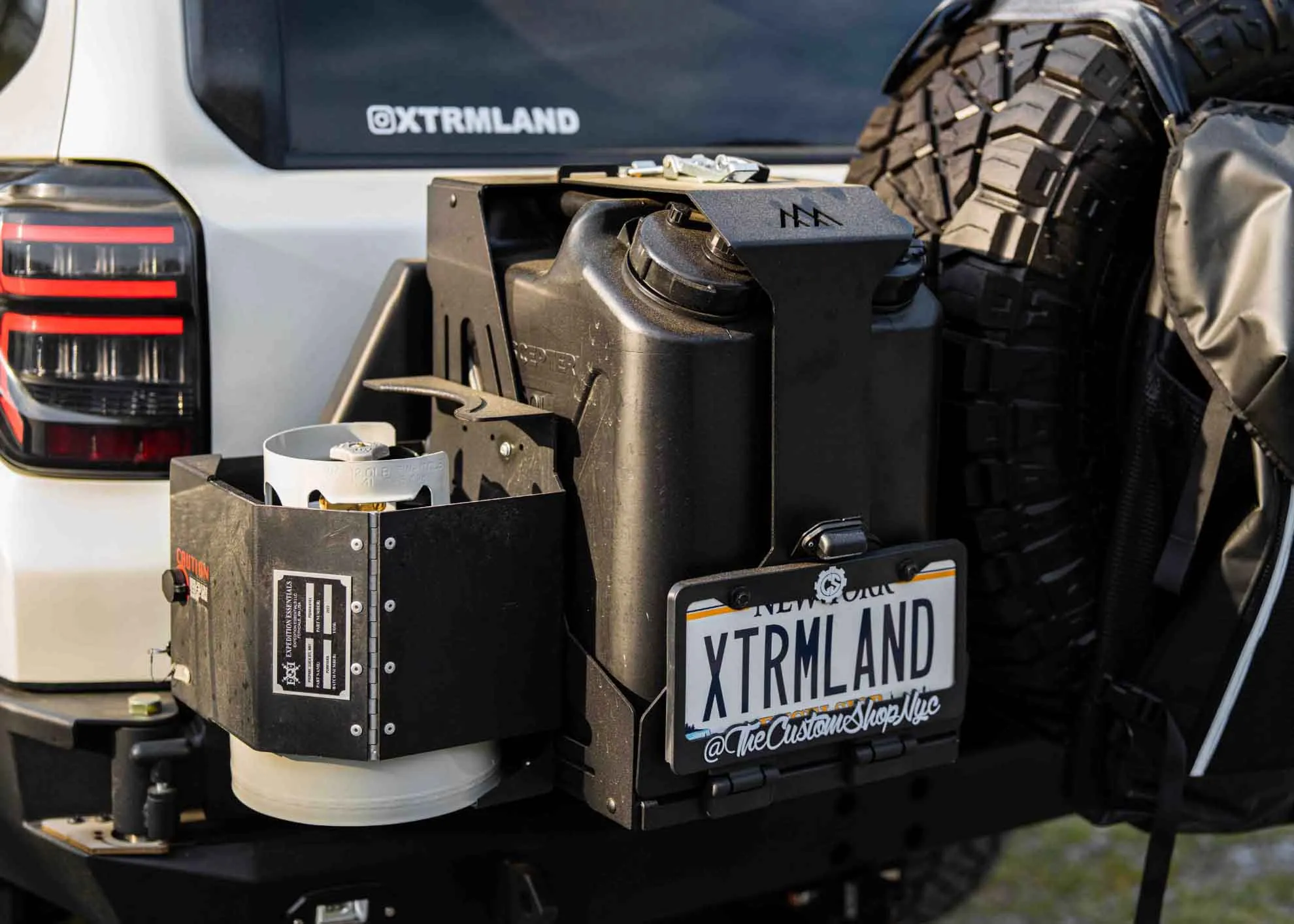 Backwoods Adventure Mods - Jerry's Can Holder - Dual Universal Jerry Can Carrier