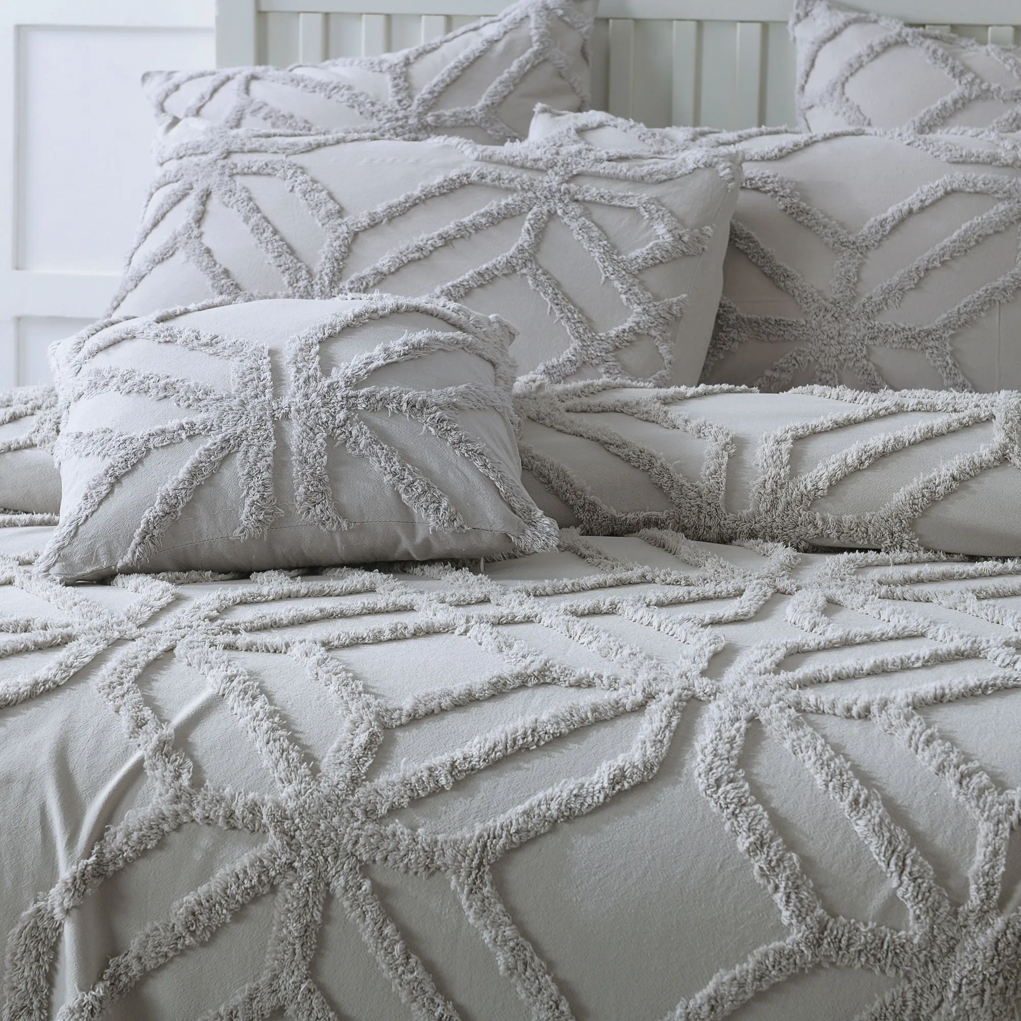 Bianca Bedding WILLOW COVERLET SET SILVER