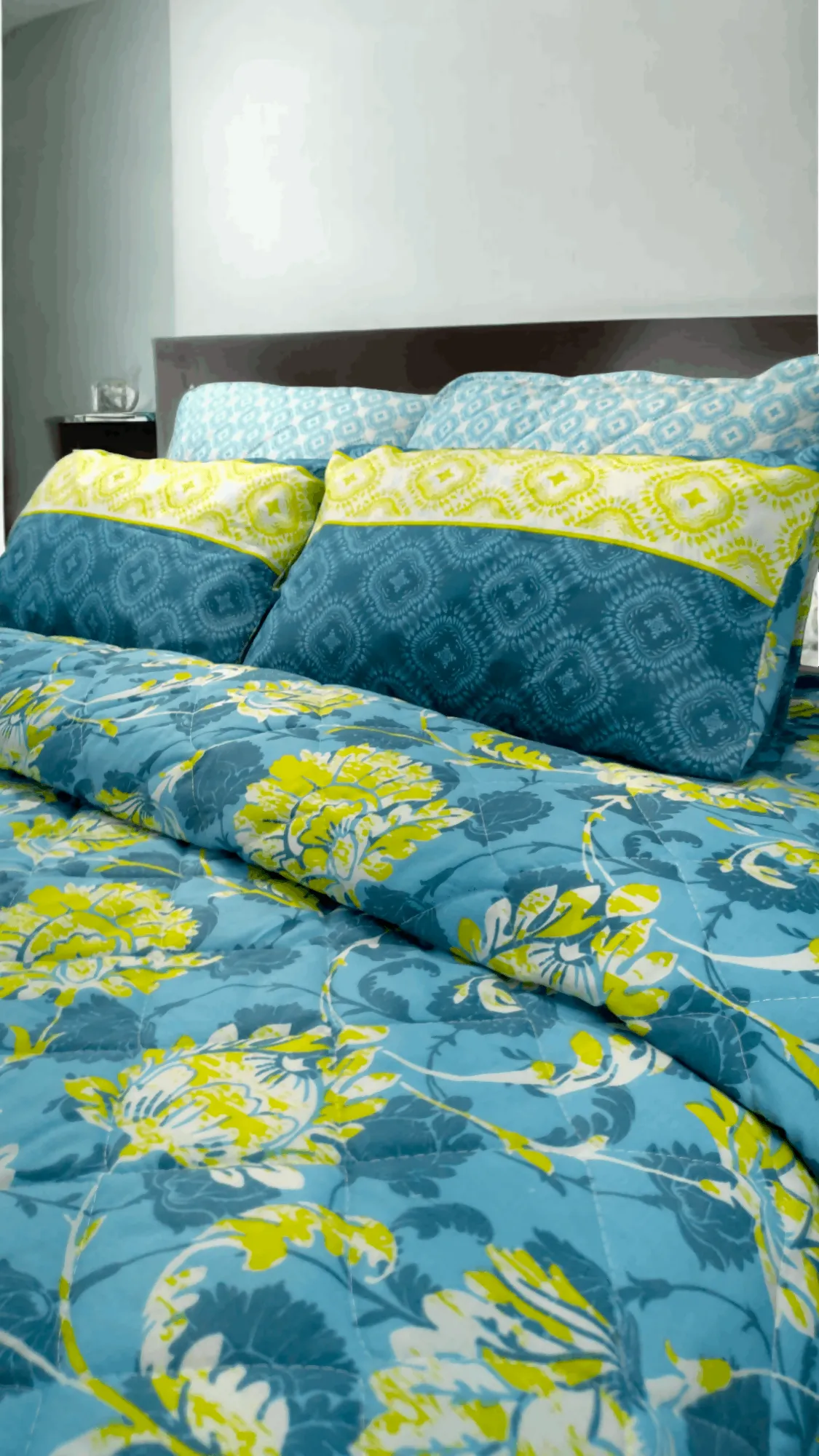 Blue Embrace Comforter Set - Csf80