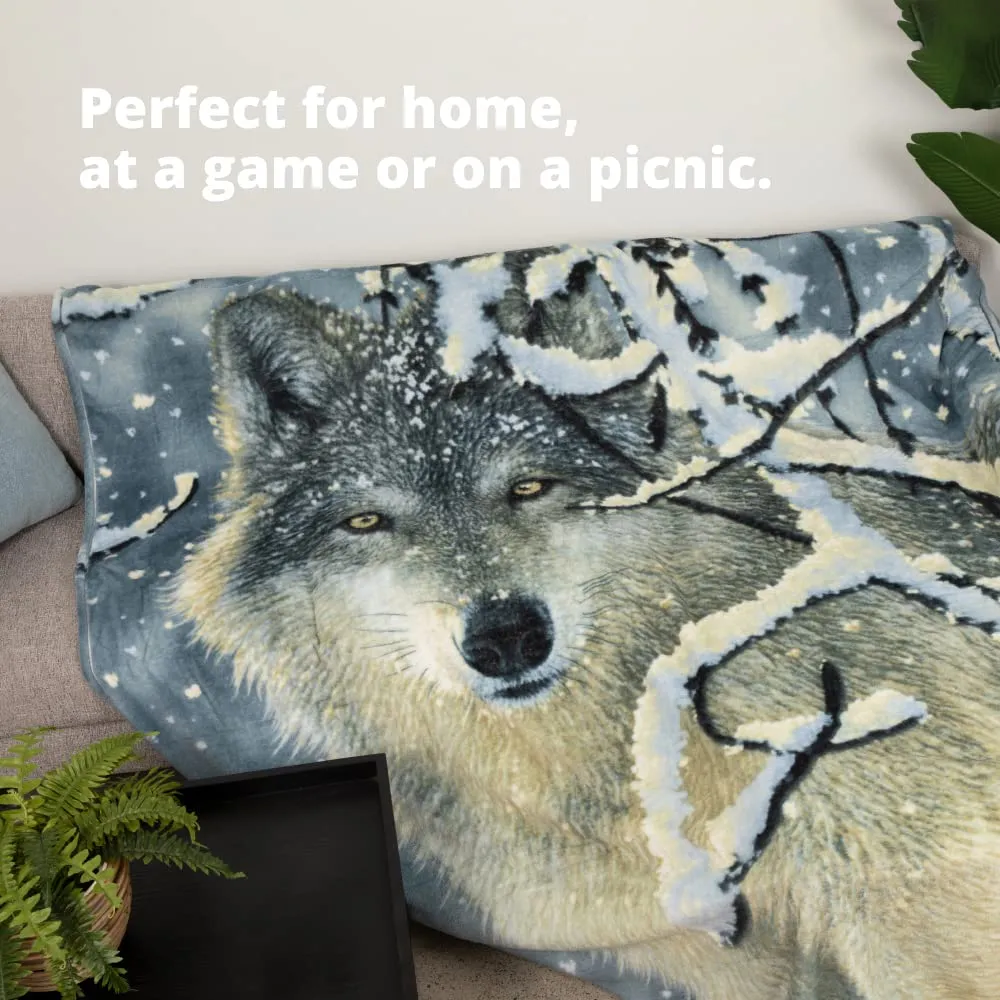 Broken Silence Wolf Super Soft Full/Queen Size Plush Fleece Blanket, 75" X 90"