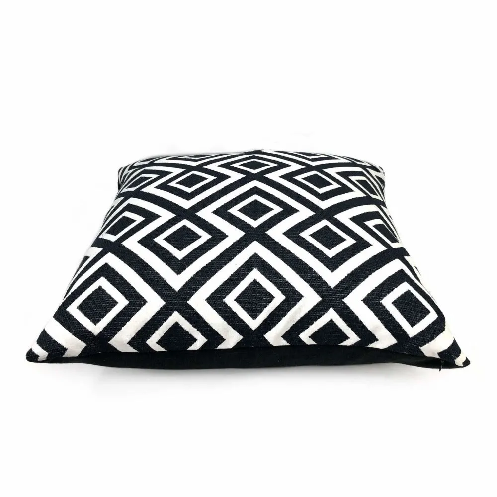 (CLEARANCE) Forsyth Black and White Geometric Lattice Pillow Cover