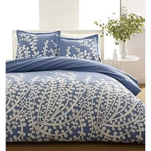 Elegant Blue and White Floral Branch 3-Piece Comforter Set for Full/Queen Beds