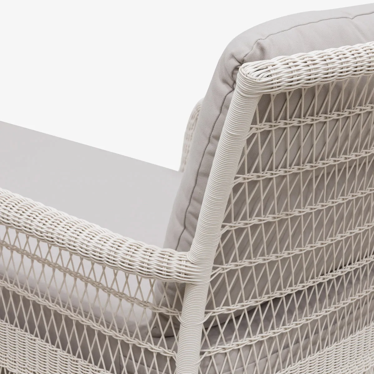 Hampton Outdoor Chaise Lounge White With Ecru