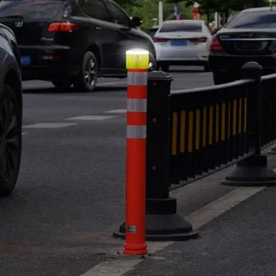 Infrared Sensor Solar Warning Light for Delineator Bollard