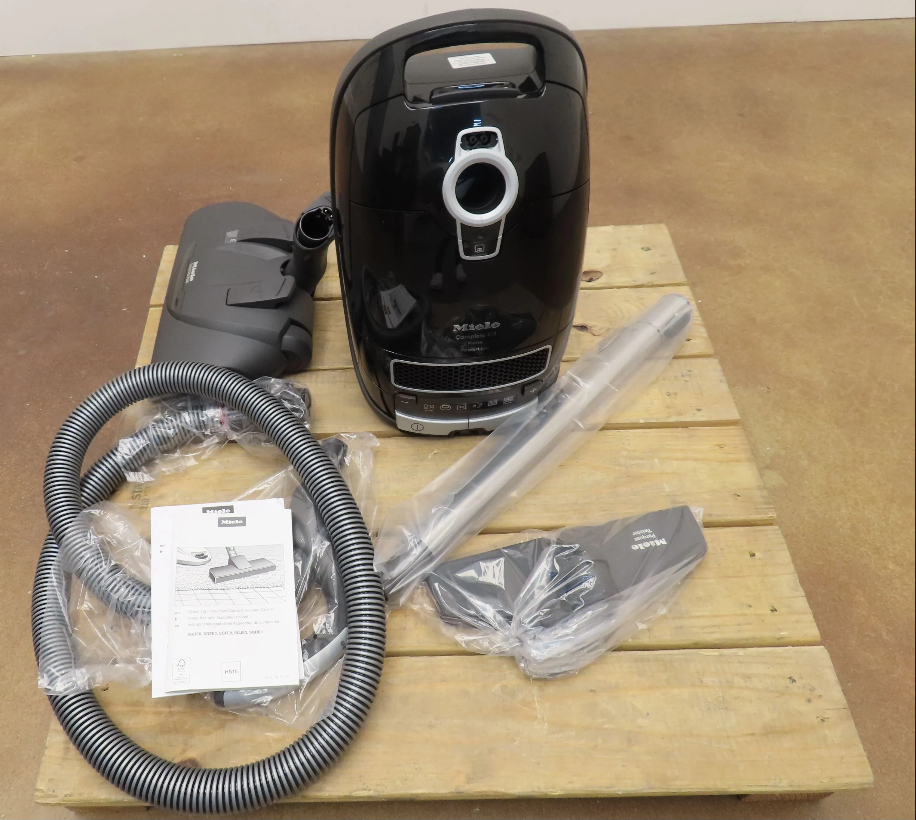 Miele Complete C3 Series 41GFE037USA Miele C3 Kona Canister Vacuum Cleaner