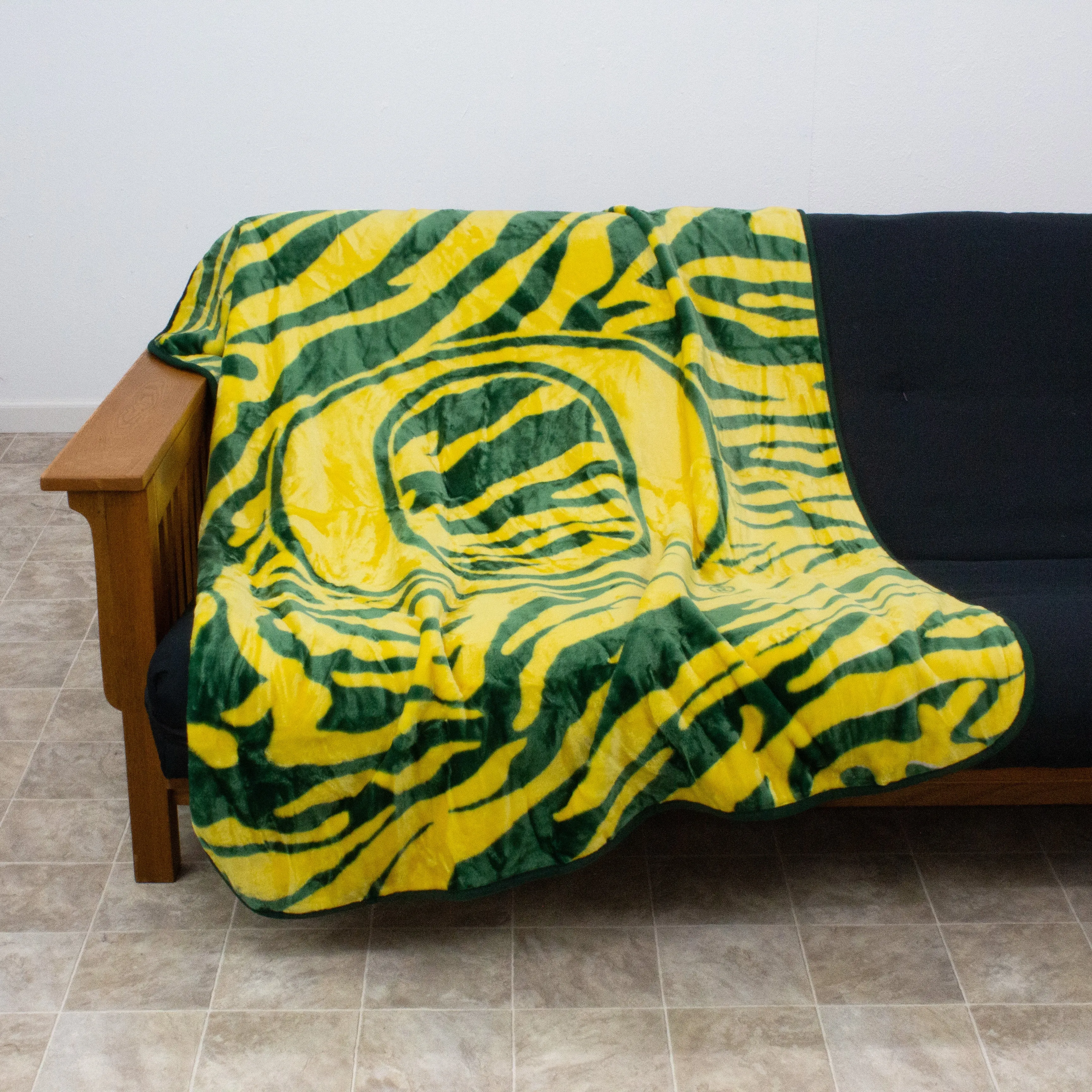 Oregon Ducks Raschel Throw Blanket