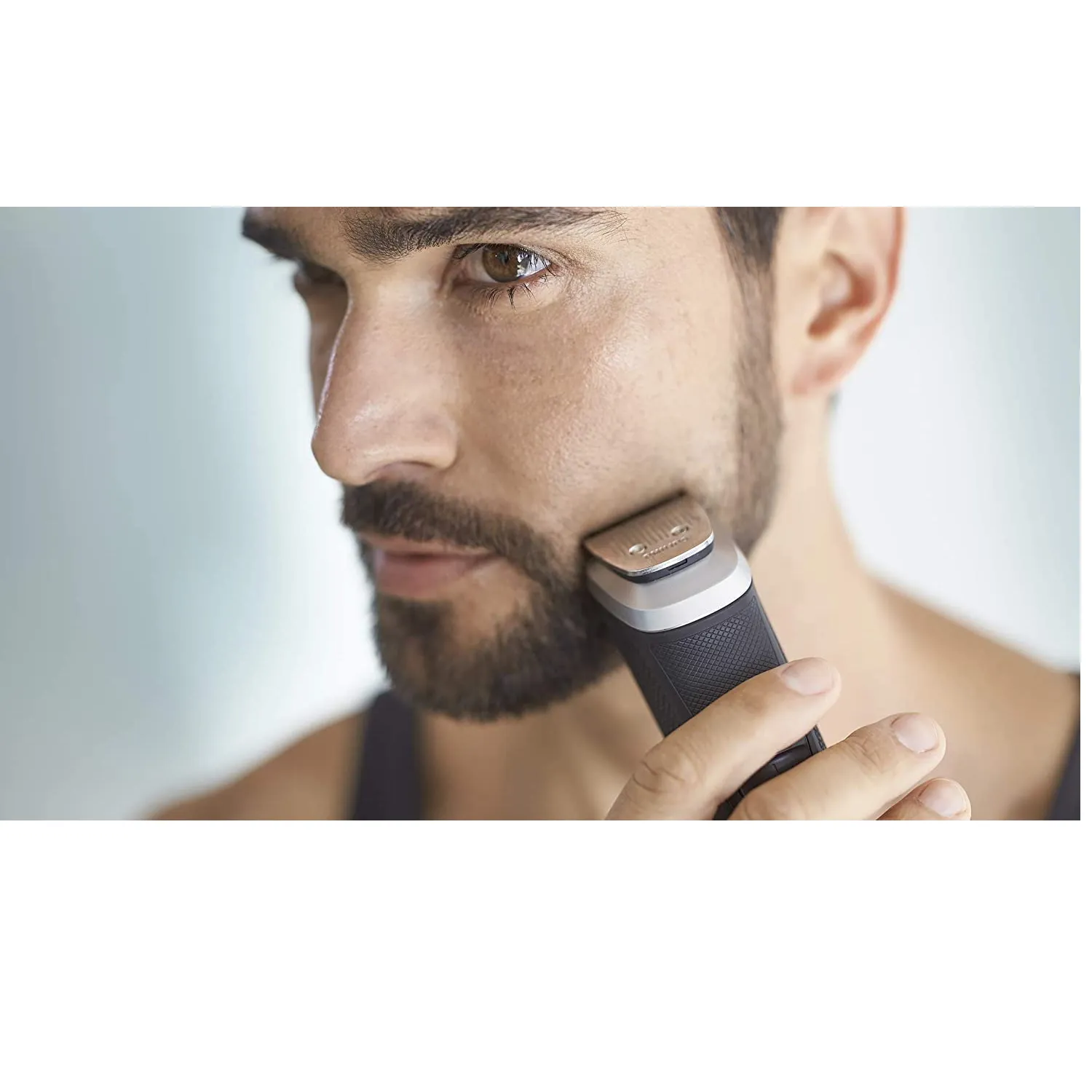 Philips Norelco Multigroom 5000 |  18-Piece Men's Grooming Kit