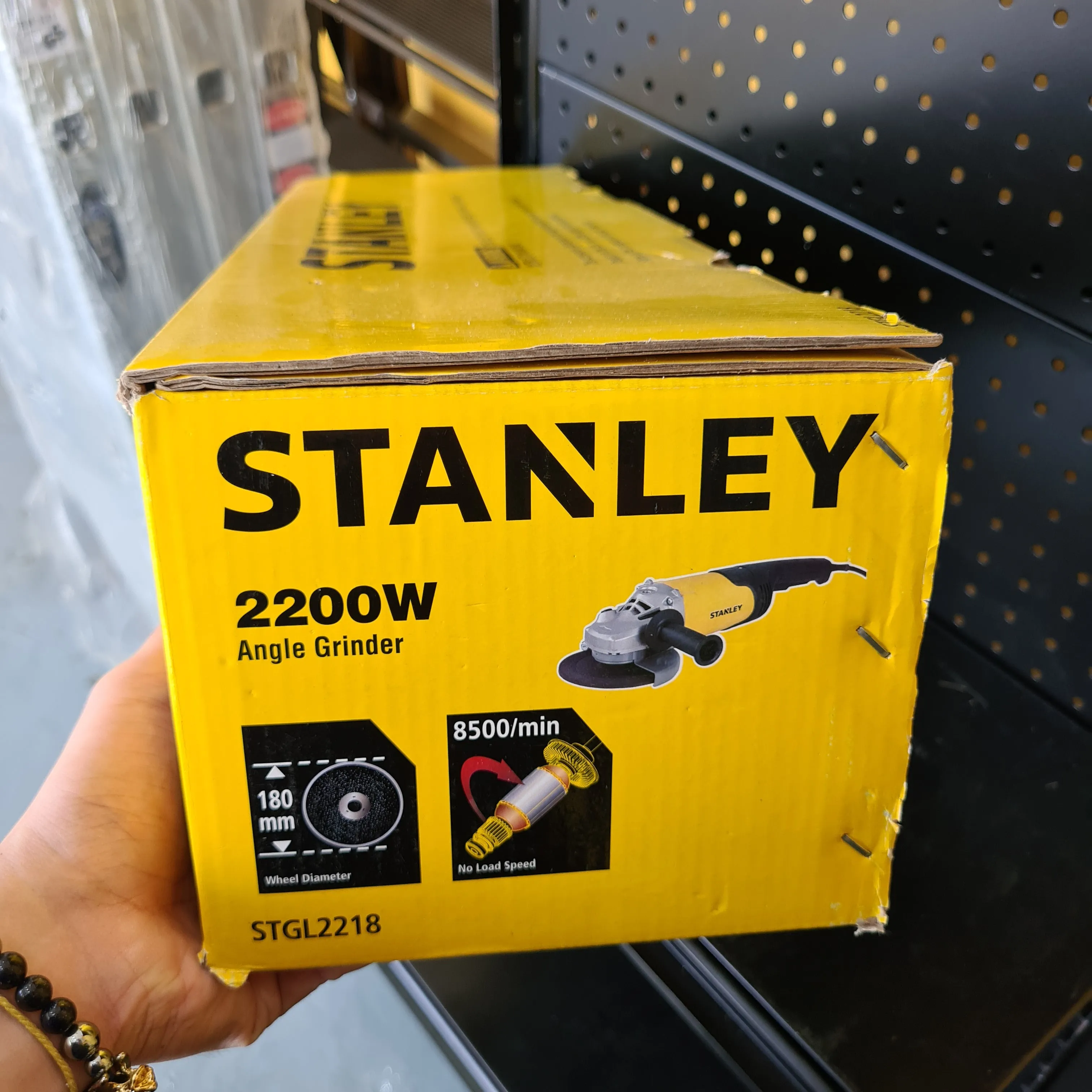 Stanley 7" 2200W 180mm Angle Grinder (Disc Grinding Machine) | Model : STGL2218-B1