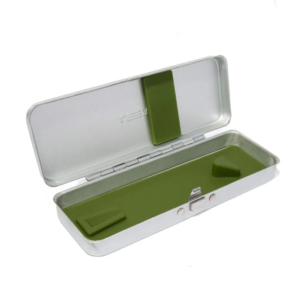 The Leaf Travel Case