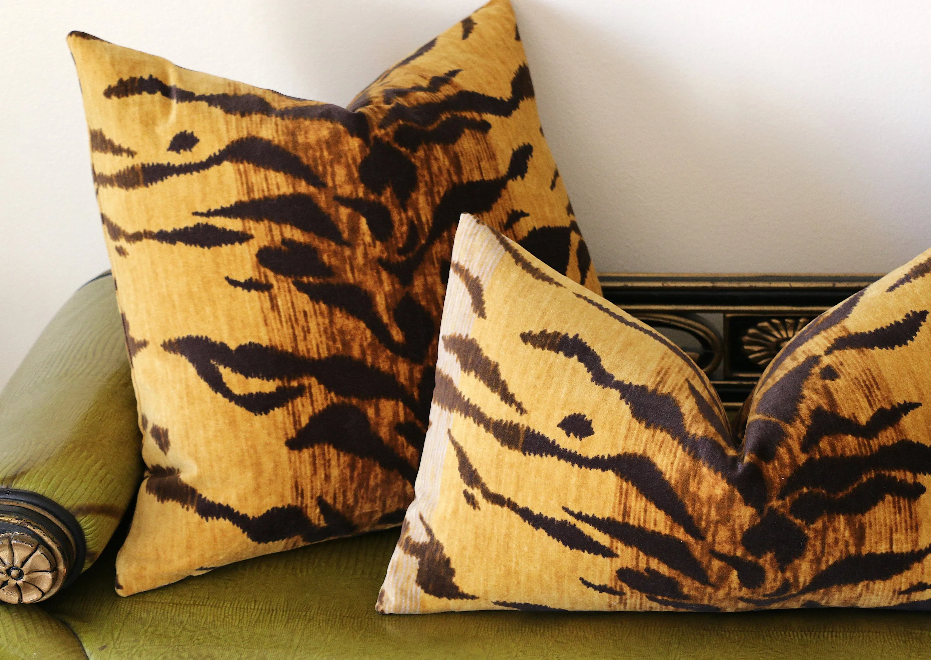 Velvet Tiger Cushion Cover / Velvet Leopard Pillow / Animal Print Pillow Cover / Jamil Natural Pillow / Beverly Hills Hotel Pillow