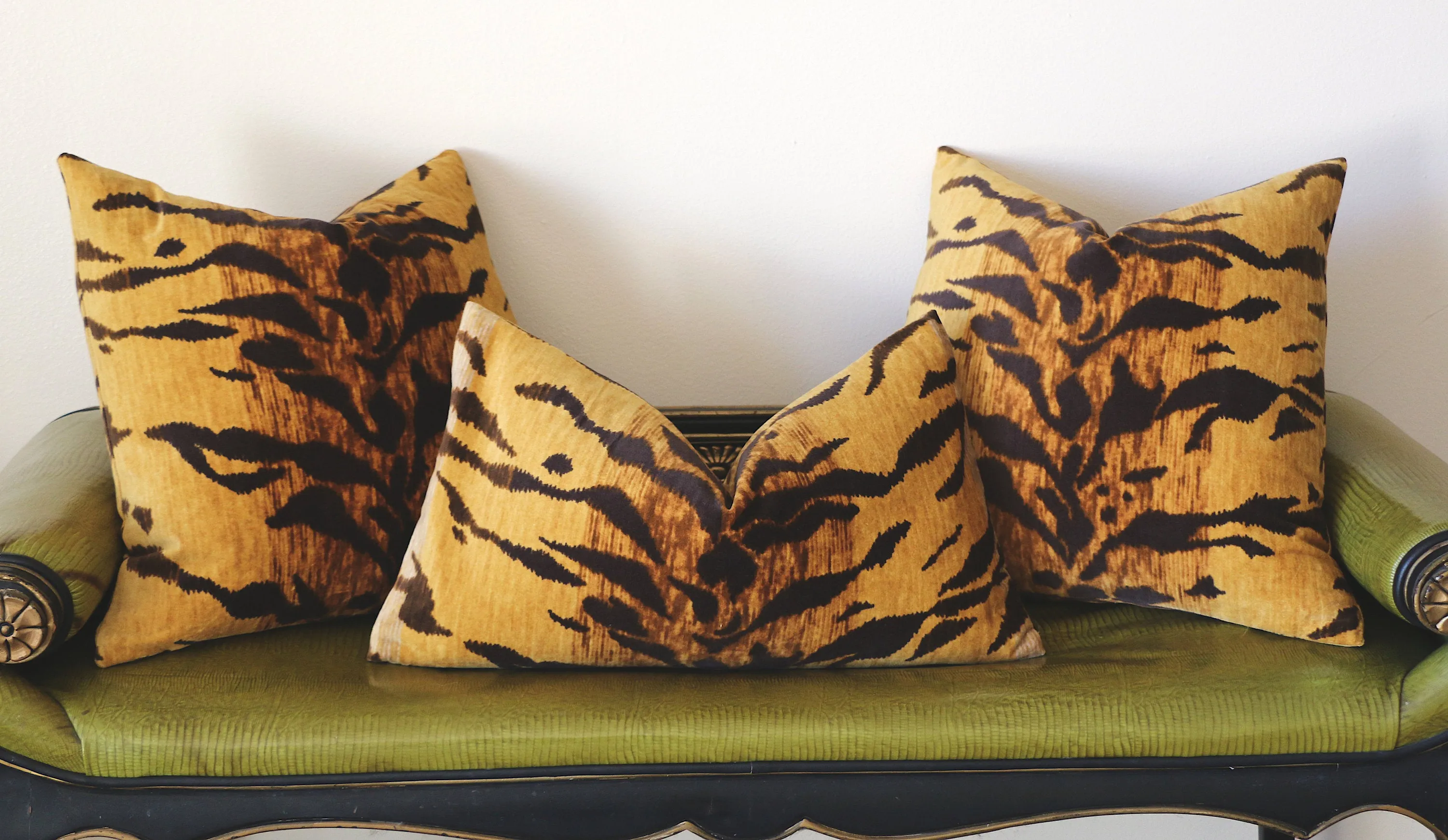 Velvet Tiger Cushion Cover / Velvet Leopard Pillow / Animal Print Pillow Cover / Jamil Natural Pillow / Beverly Hills Hotel Pillow