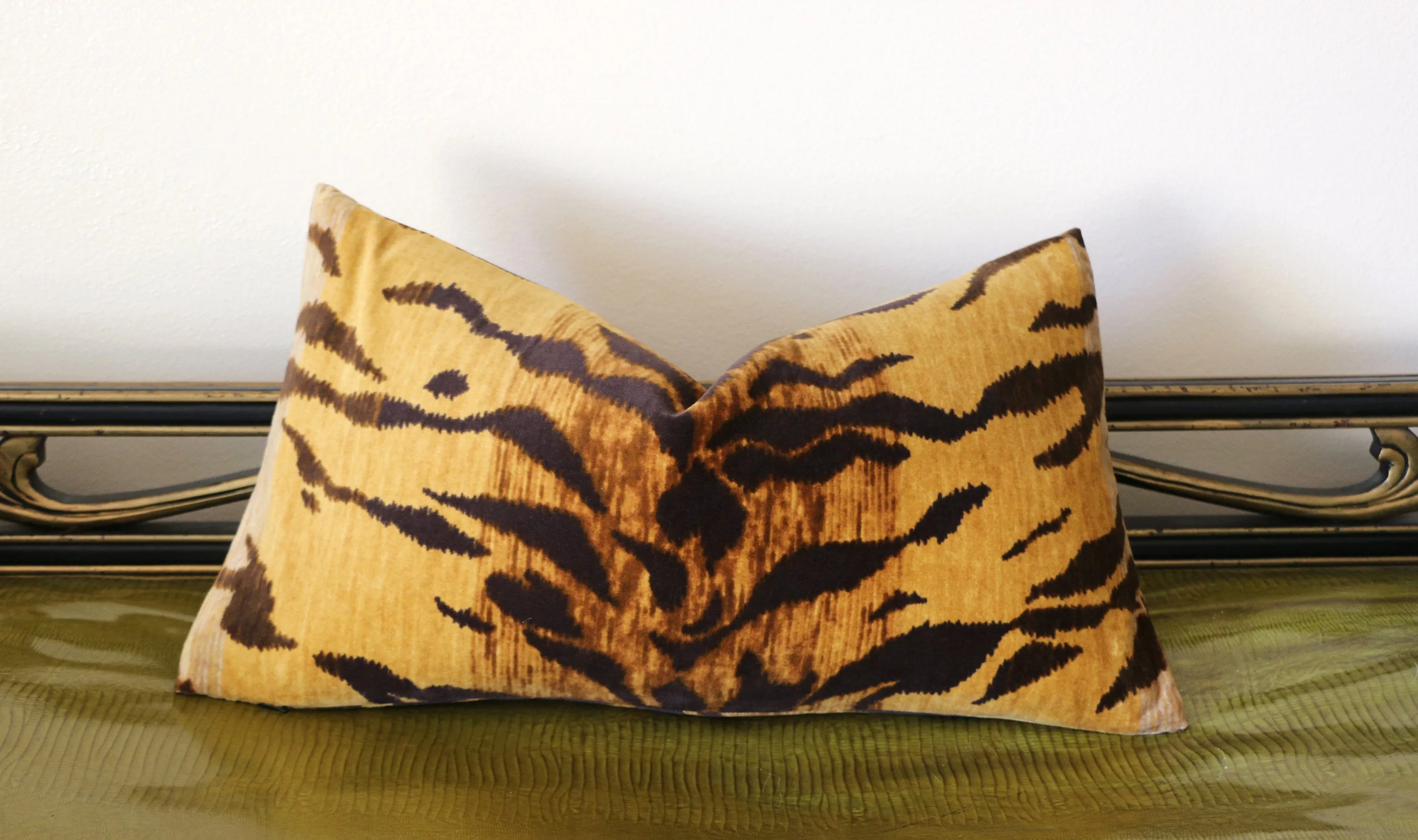 Velvet Tiger Cushion Cover / Velvet Leopard Pillow / Animal Print Pillow Cover / Jamil Natural Pillow / Beverly Hills Hotel Pillow