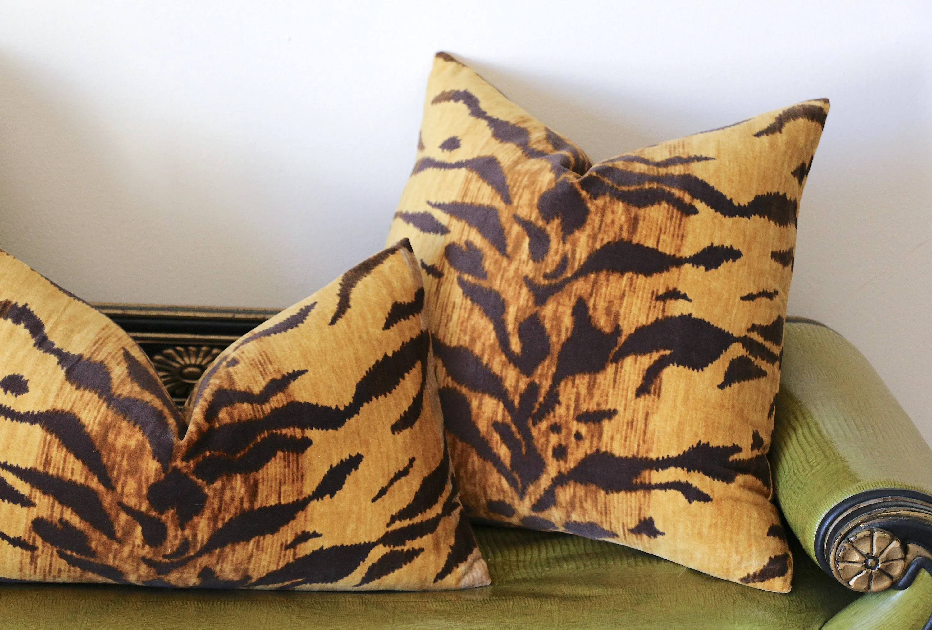 Velvet Tiger Cushion Cover / Velvet Leopard Pillow / Animal Print Pillow Cover / Jamil Natural Pillow / Beverly Hills Hotel Pillow