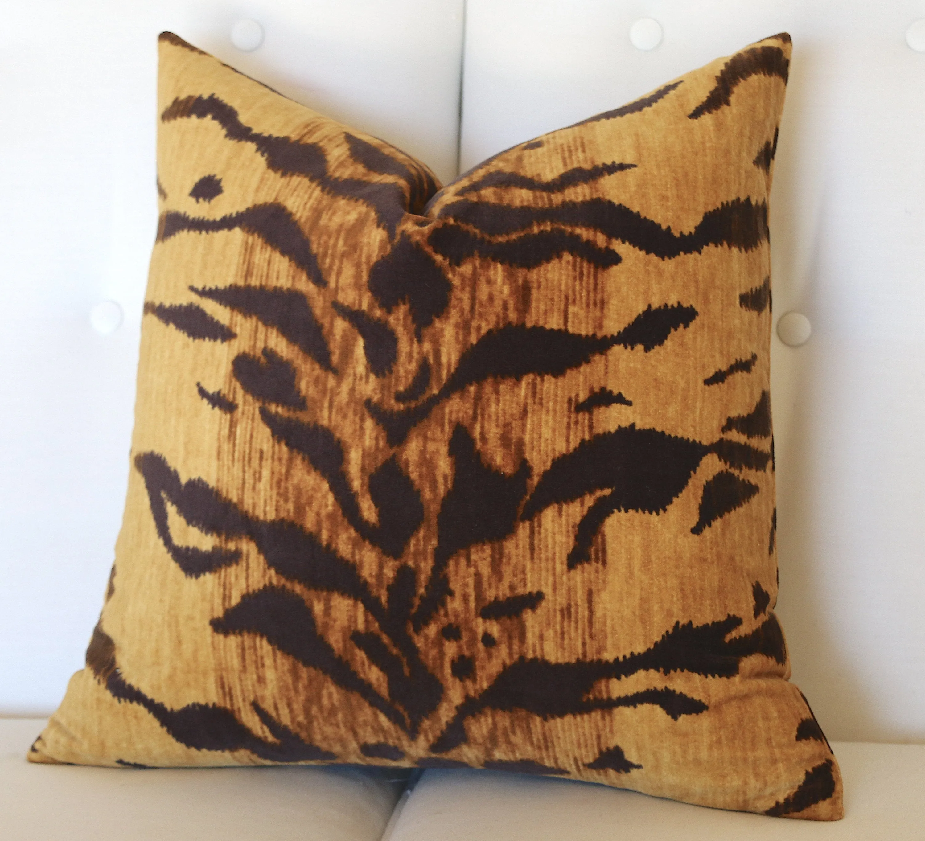 Velvet Tiger Cushion Cover / Velvet Leopard Pillow / Animal Print Pillow Cover / Jamil Natural Pillow / Beverly Hills Hotel Pillow