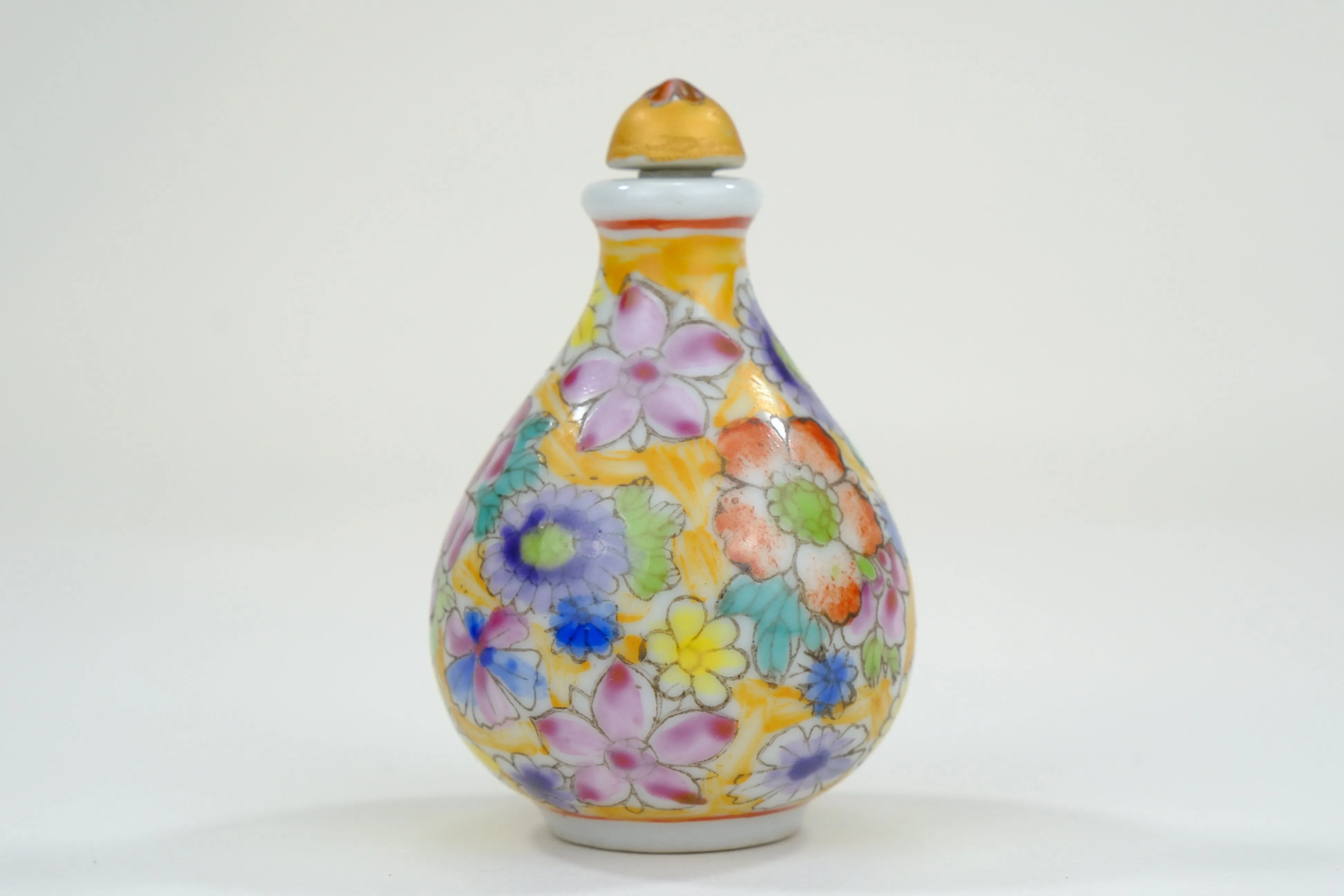 Vintage Chinese Porcelain Floral Motif Snuff Bottle 3"