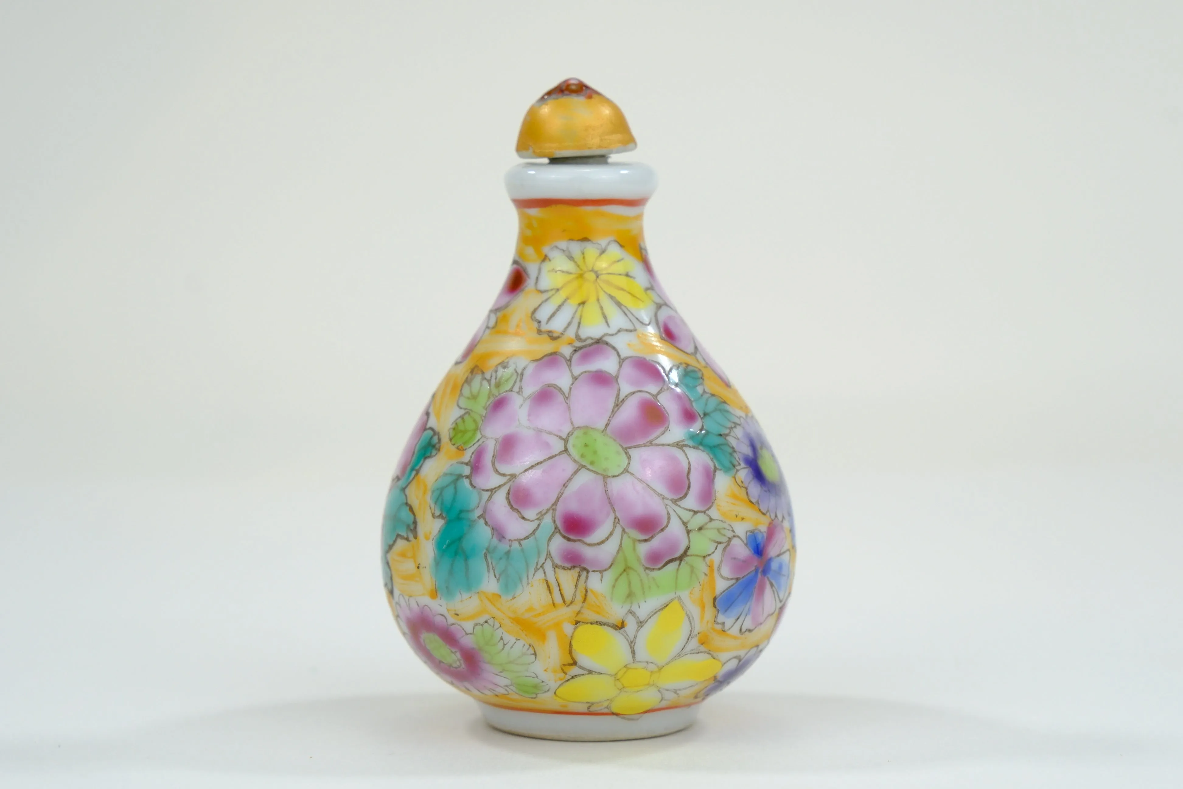 Vintage Chinese Porcelain Floral Motif Snuff Bottle 3"